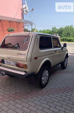 Внедорожник / Кроссовер ВАЗ / Lada 2121 Нива 1985 в Тячеве