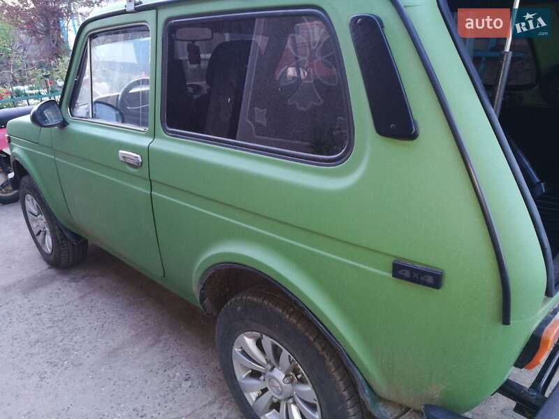 Позашляховик / Кросовер ВАЗ / Lada 2121 Нива 1980 в Білгороді-Дністровському