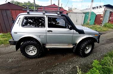 Универсал ВАЗ / Lada 2121 Нива 1981 в Чернигове