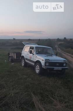 Хэтчбек ВАЗ / Lada 2121 Нива 1992 в Чемеровцах