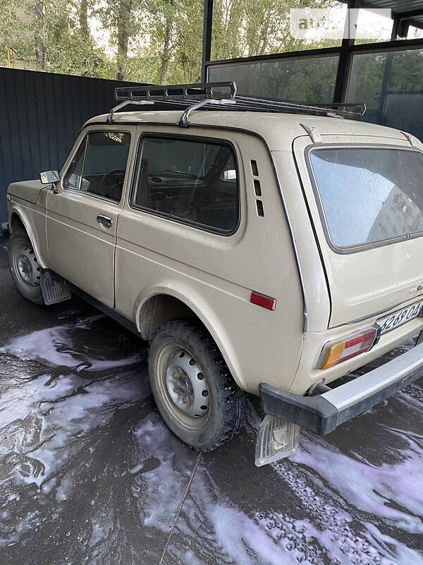 Позашляховик / Кросовер ВАЗ / Lada 2121 Нива 1985 в Одесі