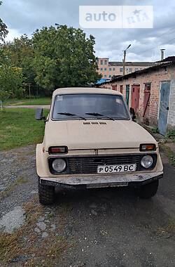Купе ВАЗ / Lada 2121 Нива 1988 в Березане
