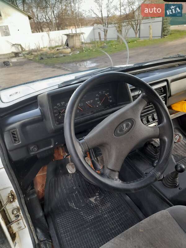 Внедорожник / Кроссовер ВАЗ / Lada 2121 Нива 1994 в Черновцах