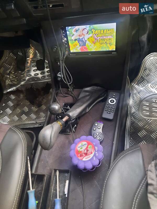 Внедорожник / Кроссовер ВАЗ / Lada 2121 Нива 1992 в Покровском