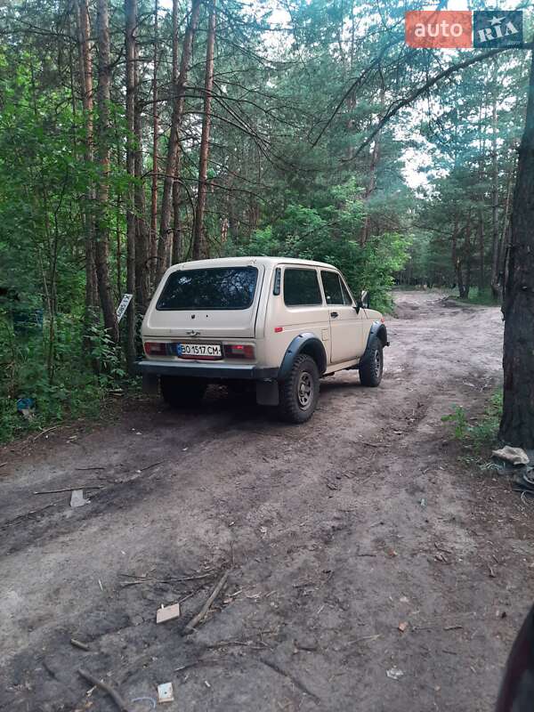 Внедорожник / Кроссовер ВАЗ / Lada 2121 Нива 1992 в Покровском