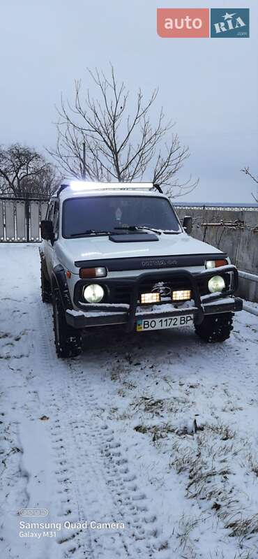 Позашляховик / Кросовер ВАЗ / Lada 2121 Нива 1990 в Чорткові