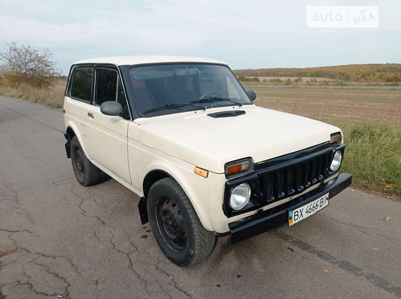 Внедорожник / Кроссовер ВАЗ / Lada 2121 Нива 1990 в Баре