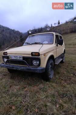 Внедорожник / Кроссовер ВАЗ / Lada 2121 Нива 1983 в Тячеве
