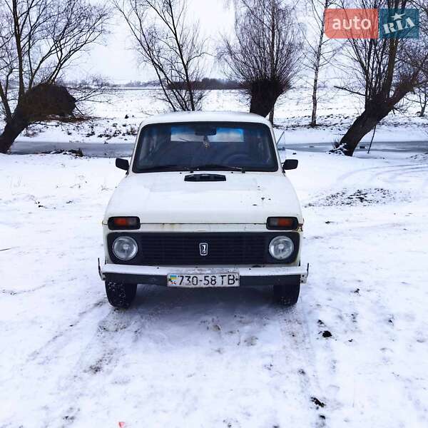 Позашляховик / Кросовер ВАЗ / Lada 2121 Нива 1993 в Львові