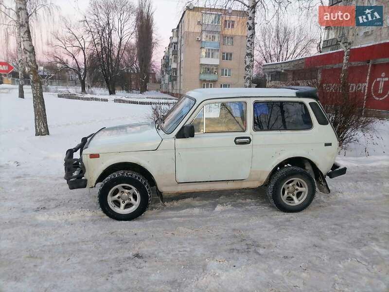 Внедорожник / Кроссовер ВАЗ / Lada 2121 Нива 1988 в Шостке фото 4 Внедорожник / Кроссовер ВАЗ / Lada 2121 Нива 1988 в Шостке