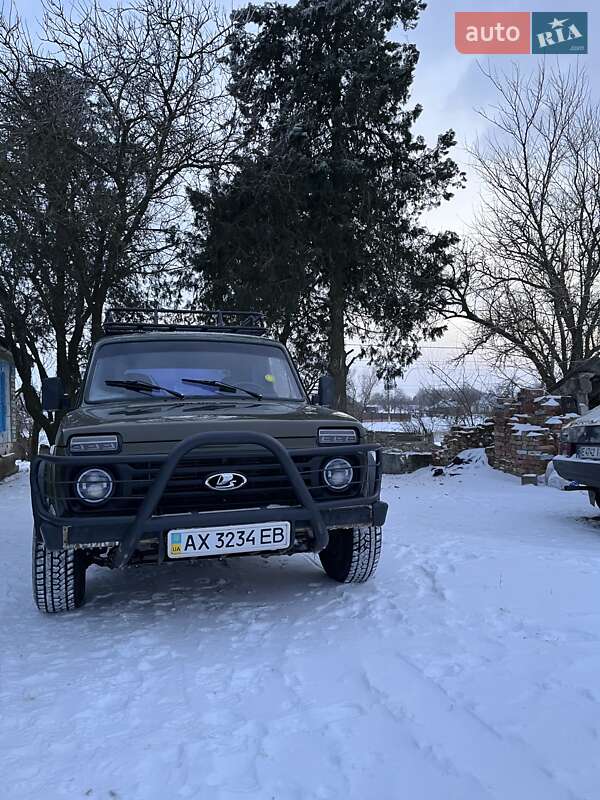 Внедорожник / Кроссовер ВАЗ / Lada 2121 Нива 1980 в Харькове фото 7 Внедорожник / Кроссовер ВАЗ / Lada 2121 Нива 1980 в Харькове