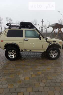 Внедорожник / Кроссовер ВАЗ / Lada 2121 Нива 1983 в Иршаве