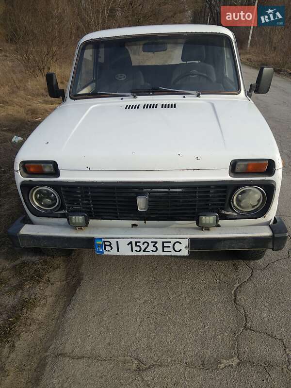 Хетчбек ВАЗ / Lada 2121 Нива 1985 в Світловодську