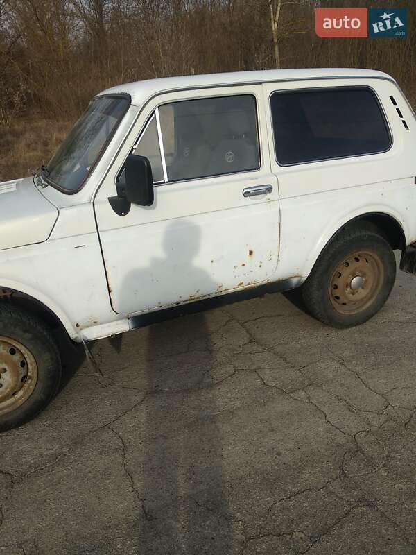 Хетчбек ВАЗ / Lada 2121 Нива 1985 в Світловодську