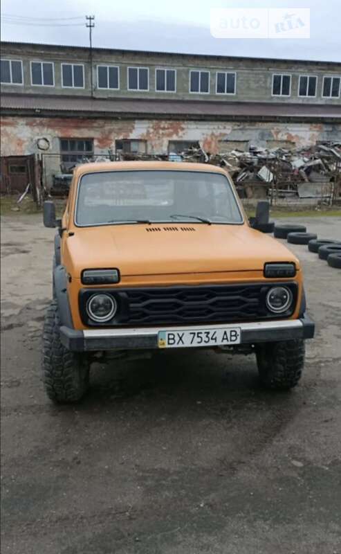 Внедорожник / Кроссовер ВАЗ / Lada 2121 Нива 1983 в Золочеве