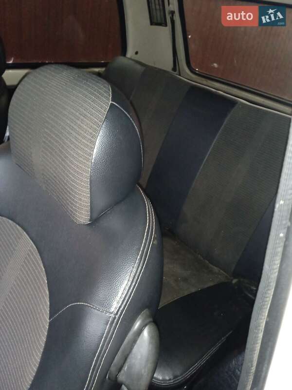 Внедорожник / Кроссовер ВАЗ / Lada 2121 Нива 1984 в Ровно фото 4 Внедорожник / Кроссовер ВАЗ / Lada 2121 Нива 1984 в Ровно
