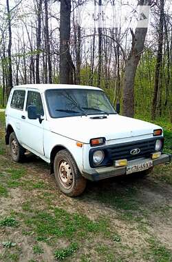Внедорожник / Кроссовер ВАЗ / Lada 2121 Нива 1992 в Харькове