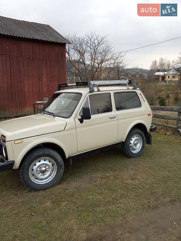 Позашляховик / Кросовер ВАЗ / Lada 2121 Нива 1981 в Івано-Франківську