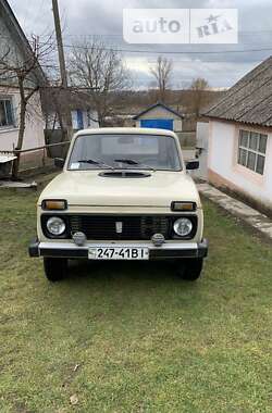 Позашляховик / Кросовер ВАЗ / Lada 2121 Нива 1981 в Бару