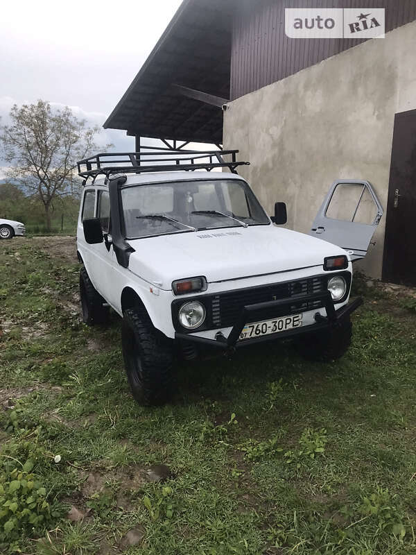 Позашляховик / Кросовер ВАЗ / Lada 2121 Нива 1988 в Тячеві