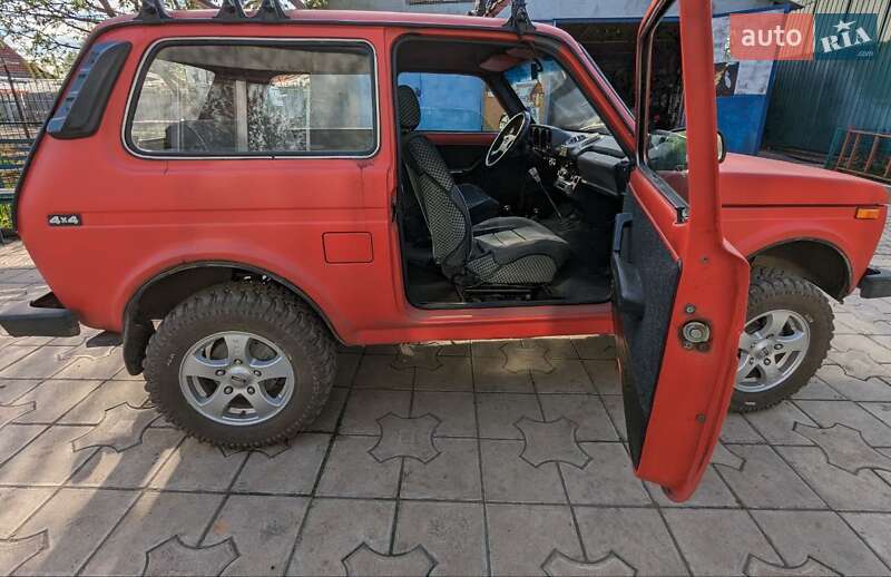 Внедорожник / Кроссовер ВАЗ / Lada 2121 Нива 1991 в Славянске фото 4 Внедорожник / Кроссовер ВАЗ / Lada 2121 Нива 1991 в Славянске