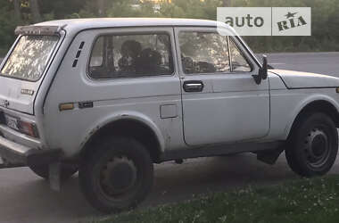 Позашляховик / Кросовер ВАЗ / Lada 2121 Нива 1988 в Вінниці