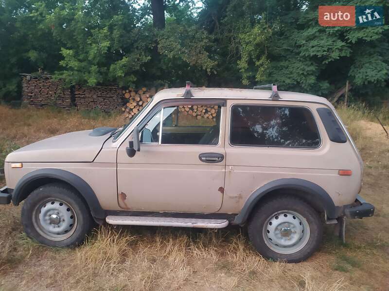 Позашляховик / Кросовер ВАЗ / Lada 2121 Нива 1988 в Лебедині