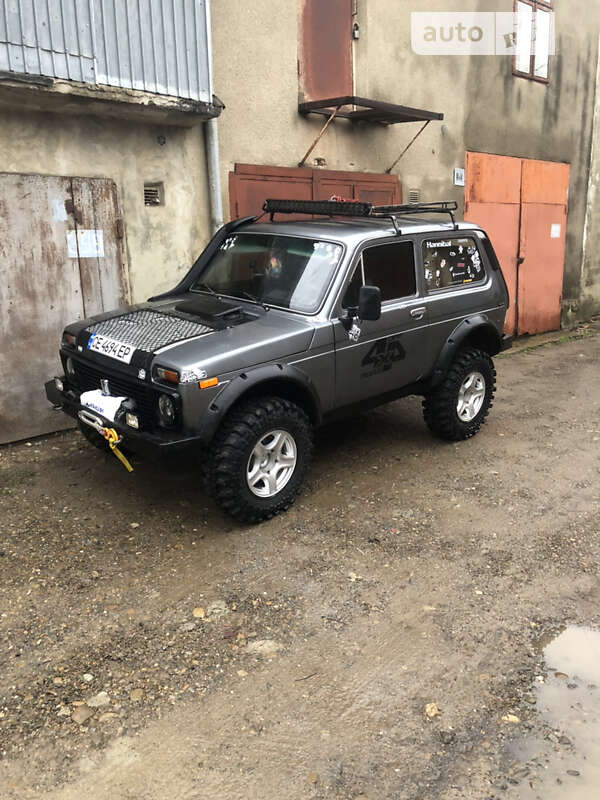 Позашляховик / Кросовер ВАЗ / Lada 2121 Нива 1988 в Чернівцях