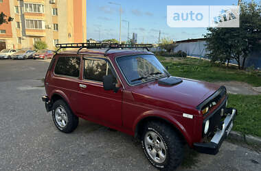 Позашляховик / Кросовер ВАЗ / Lada 2121 Нива 1983 в Чорноморську