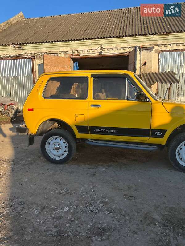 Внедорожник / Кроссовер ВАЗ / Lada 2121 Нива 1984 в Баре