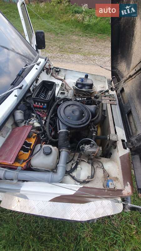 Позашляховик / Кросовер ВАЗ / Lada 2121 Нива 1988 в Чернівцях