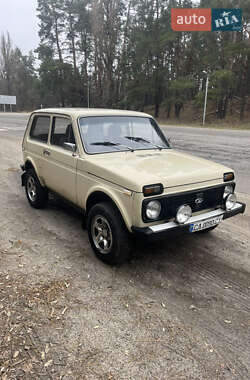 Позашляховик / Кросовер ВАЗ / Lada 2121 Нива 1985 в Чигирину