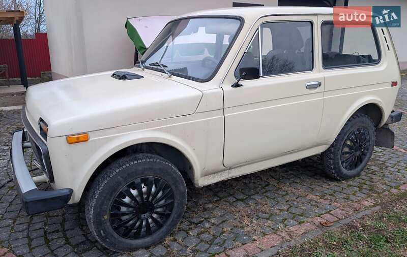 Внедорожник / Кроссовер ВАЗ / Lada 2121 Нива 1982 в Кременце