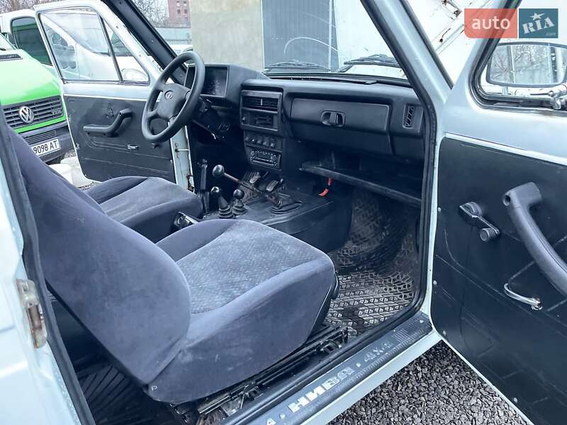 Внедорожник / Кроссовер ВАЗ / Lada 2121 Нива 1991 в Каменец-Подольском
