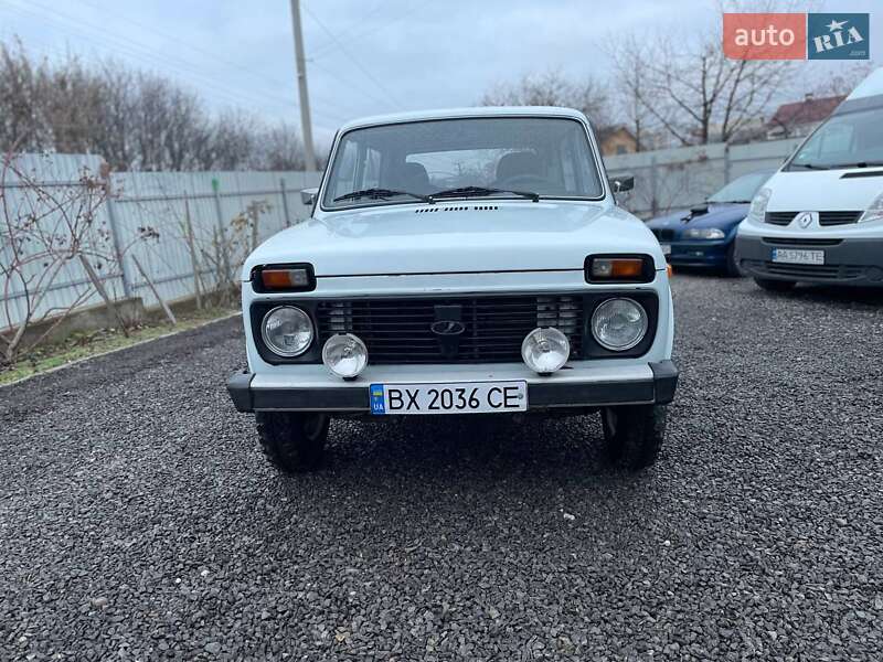 Внедорожник / Кроссовер ВАЗ / Lada 2121 Нива 1991 в Каменец-Подольском