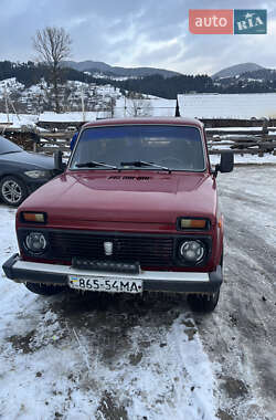 Внедорожник / Кроссовер ВАЗ / Lada 2121 Нива 1992 в Верховине