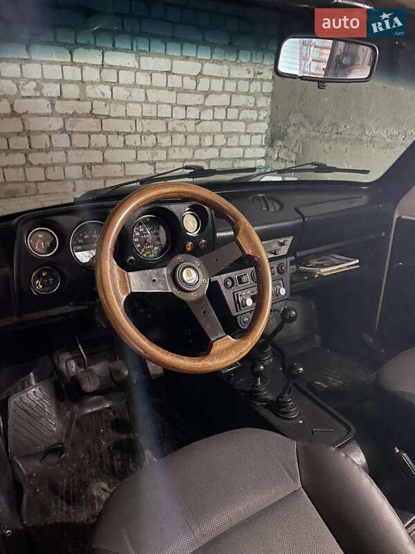 Позашляховик / Кросовер ВАЗ / Lada 2121 Нива 1988 в Запоріжжі