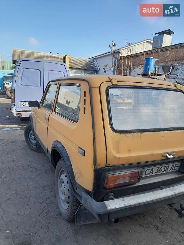 Позашляховик / Кросовер ВАЗ / Lada 2121 Нива 1991 в Черкасах