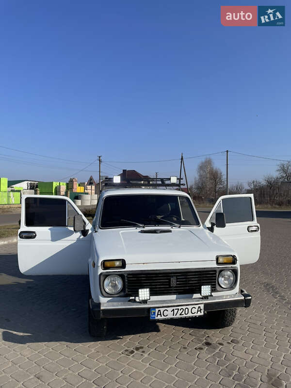 Позашляховик / Кросовер ВАЗ / Lada 2121 Нива 1989 в Камені-Каширському