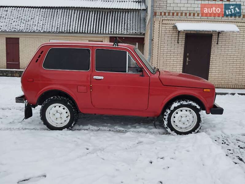 Внедорожник / Кроссовер ВАЗ / Lada 2121 Нива 1990 в Чечельнике
