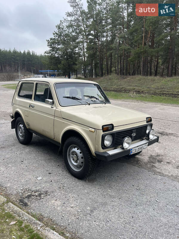 Позашляховик / Кросовер ВАЗ 2121 Нива 1985 в 