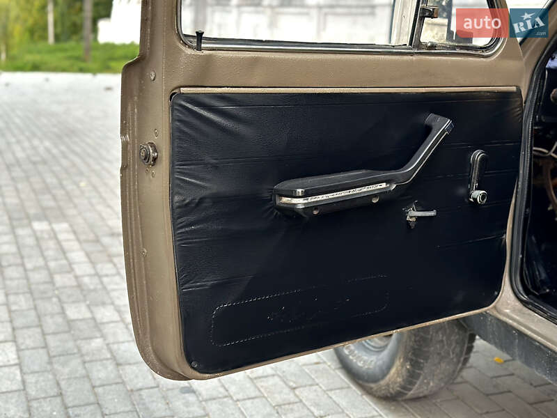 Позашляховик / Кросовер ВАЗ / Lada 2121 Нива 1986 в Тернополі