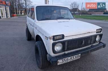 Позашляховик / Кросовер ВАЗ 2121 Нива 1986 в Ромнах