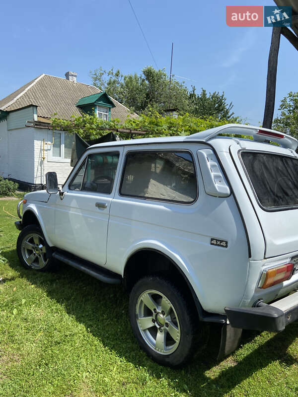 Внедорожник / Кроссовер ВАЗ / Lada 2121 Нива 1993 в Прилуках