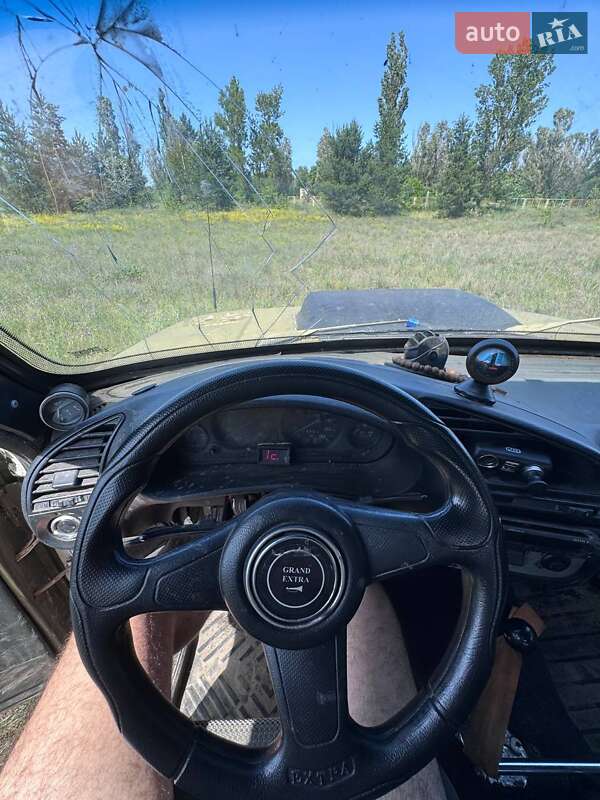 Внедорожник / Кроссовер ВАЗ / Lada 2121 Нива 1988 в Царичанке