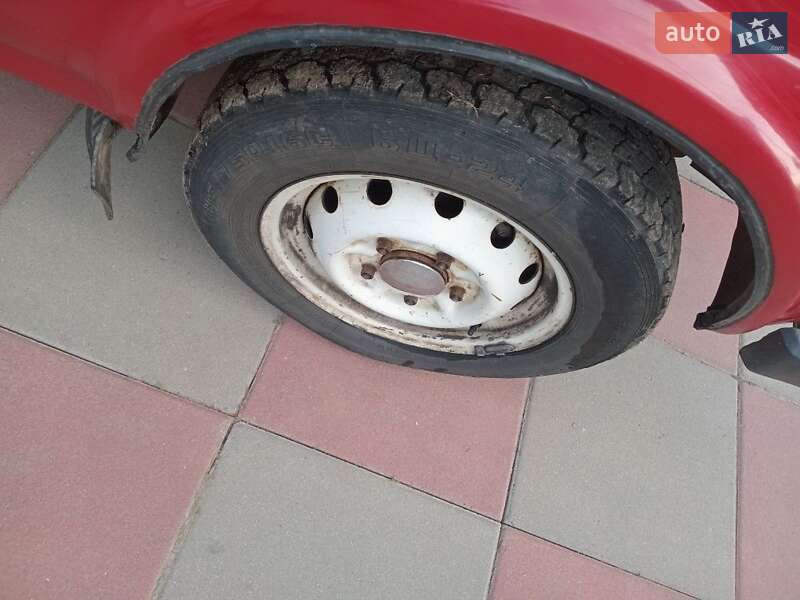 Позашляховик / Кросовер ВАЗ / Lada 2121 Нива 1990 в Лубнах