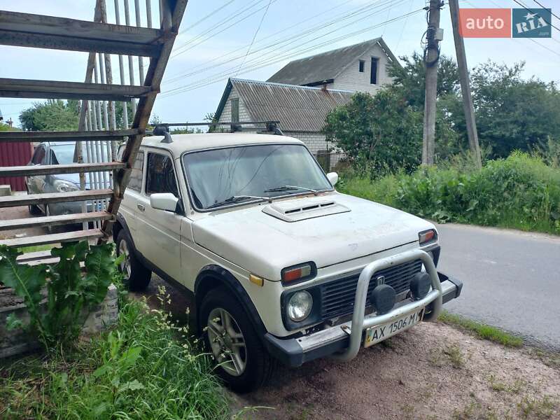Внедорожник / Кроссовер ВАЗ / Lada 2121 Нива 1992 в Житомире