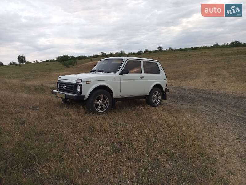 Внедорожник / Кроссовер ВАЗ 2121 Нива 1991 в 