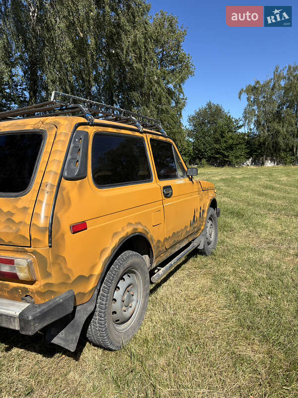 Внедорожник / Кроссовер ВАЗ / Lada 2121 Нива 1982 в Тернополе фото 3 Внедорожник / Кроссовер ВАЗ / Lada 2121 Нива 1982 в Тернополе