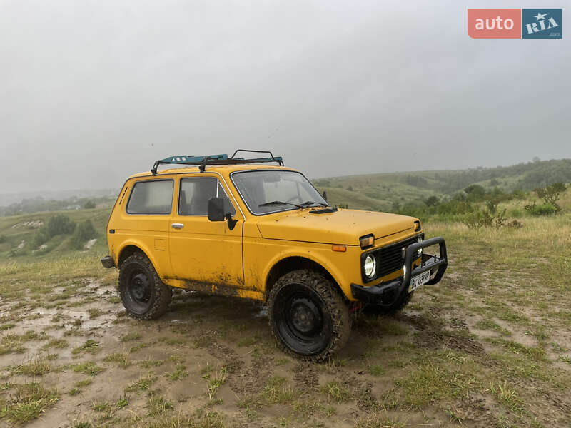 Внедорожник / Кроссовер ВАЗ / Lada 2121 Нива 1984 в Ровно